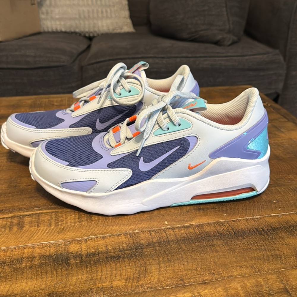 Nike Air Max Bolt Sneakers 6.5 youth